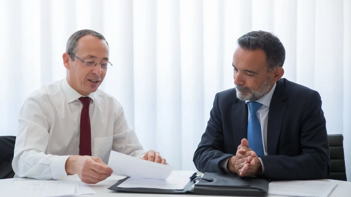 Quel est le montant des allocations versées aux gardes d'enfants et aux soignants en juin 2026 avec l'aguinaldo et la hausse