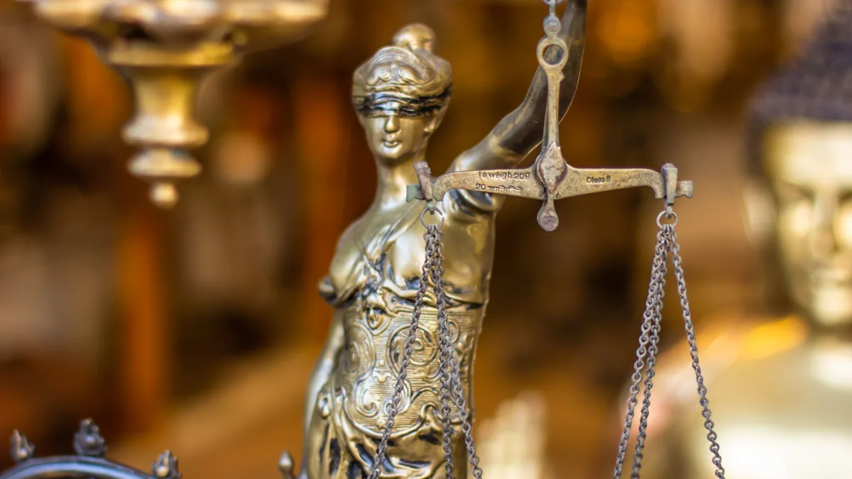 Héritage d'une maison, en réalité un problème — Justice